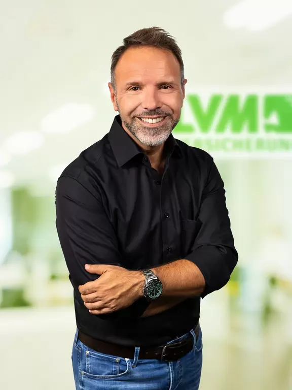 Kosta Papazekos