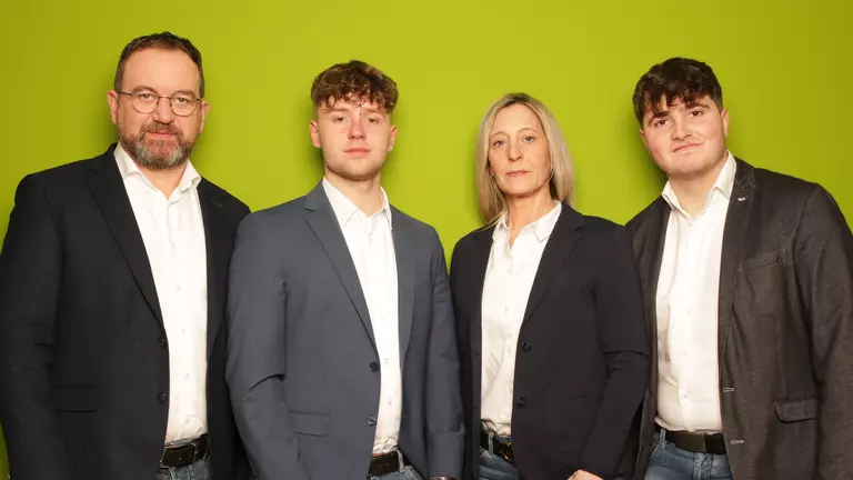 Ich kümmere mich: LVM-Versicherungsagentur Robert Alteköster