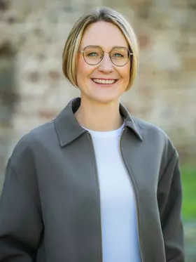 Nina Hüsing