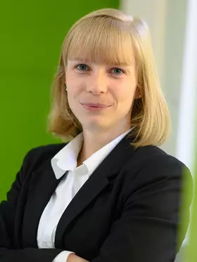 Christina  Schneider