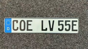 Sichern Sie sich Ihr kostenloses KFZ-Kennzeichen