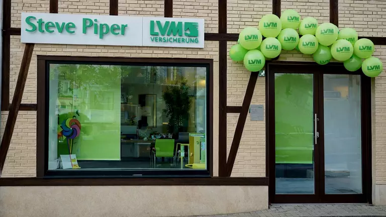 Ich kümmere mich: LVM-Versicherungsagentur Steve Piper