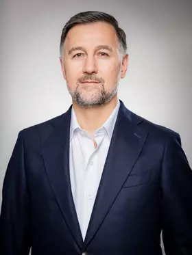 Alexander Schneider