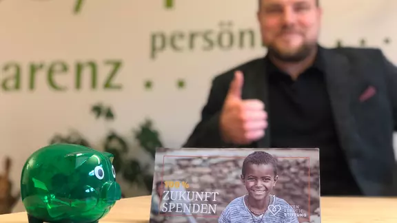 Wir unterstützen die Neven Subotic Stiftung