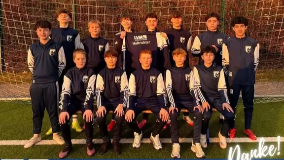 1. SC BW Wulfen    Neue Trainingsanzüge für die C-Jugend