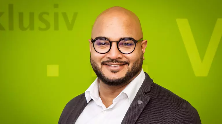 Ich kümmere mich: LVM-Versicherungsagentur Amit Bhattacharya