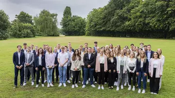 48 junge Menschen beginnen nun ihre Ausbildung im Innendienst der LVM Versicherung. (Fotos: LVM Versicherung/Hanna Neander)