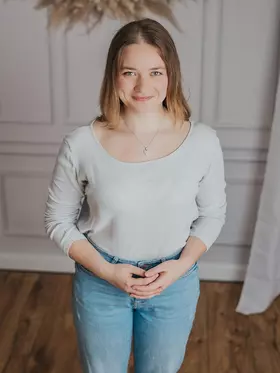 Maya Hils