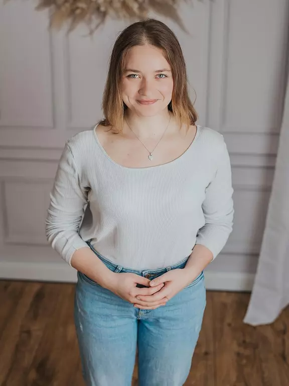 Maya Hils