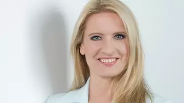 Wetterexpertin Claudia Kleinert, lächelnd