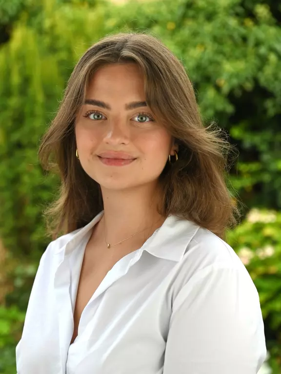Julia Pape