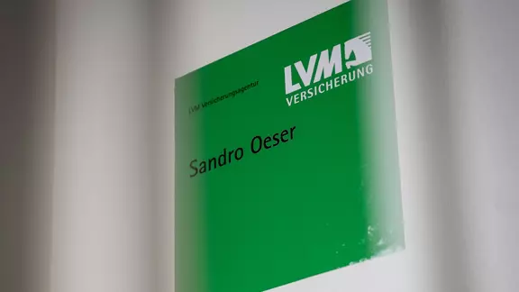 Eröffnung der LVM-Versicherungsagentur Sandro Oeser in Fürth