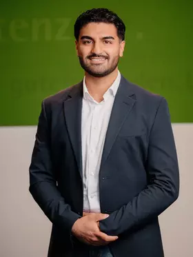 Romal Davaie