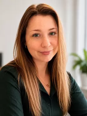 Fiona Schrör