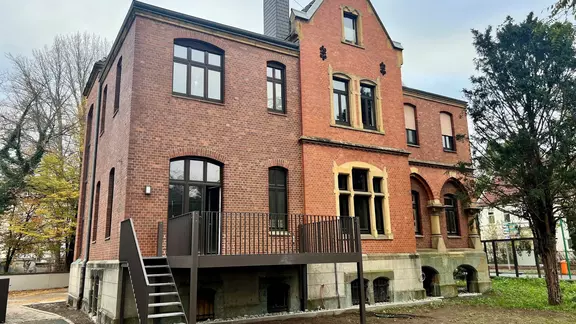 Historische Villa trifft modernstes Bürokonzept: