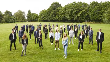 46 junge Menschen beginnen nun ihre Ausbildung im Innendienst der LVM Versicherung. (Foto: LVM Versicherung/Bernd Schwabedissen)