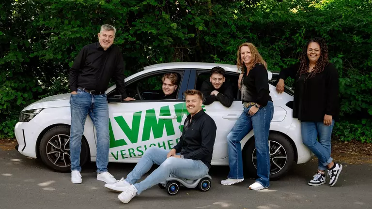 Wir kümmern uns: LVM-Versicherungsagentur Dominik Schulte to Bühne