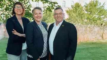 Für Sie und dich vor Ort