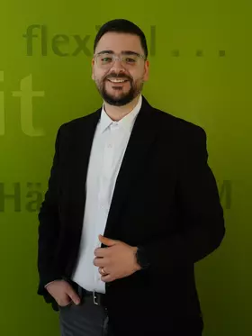 Azad Yapici