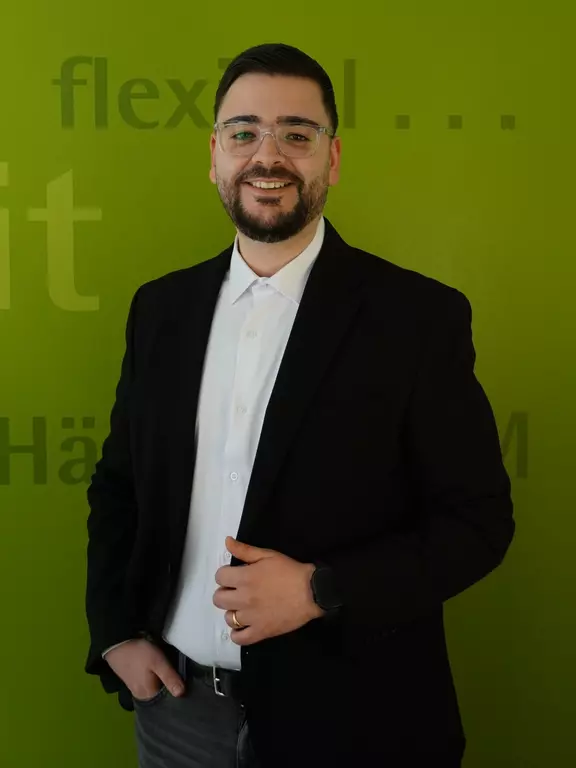 Azad Yapici