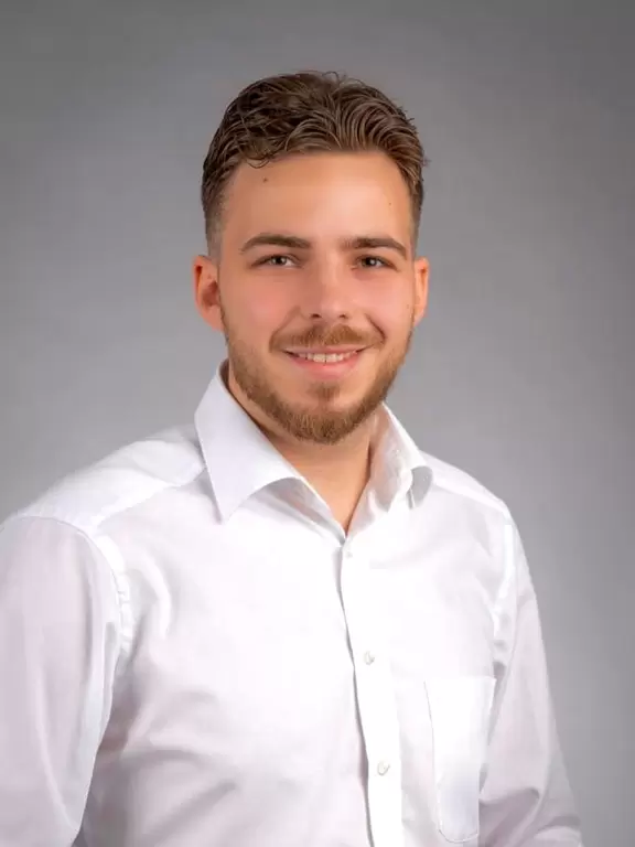 Luca  Tuche